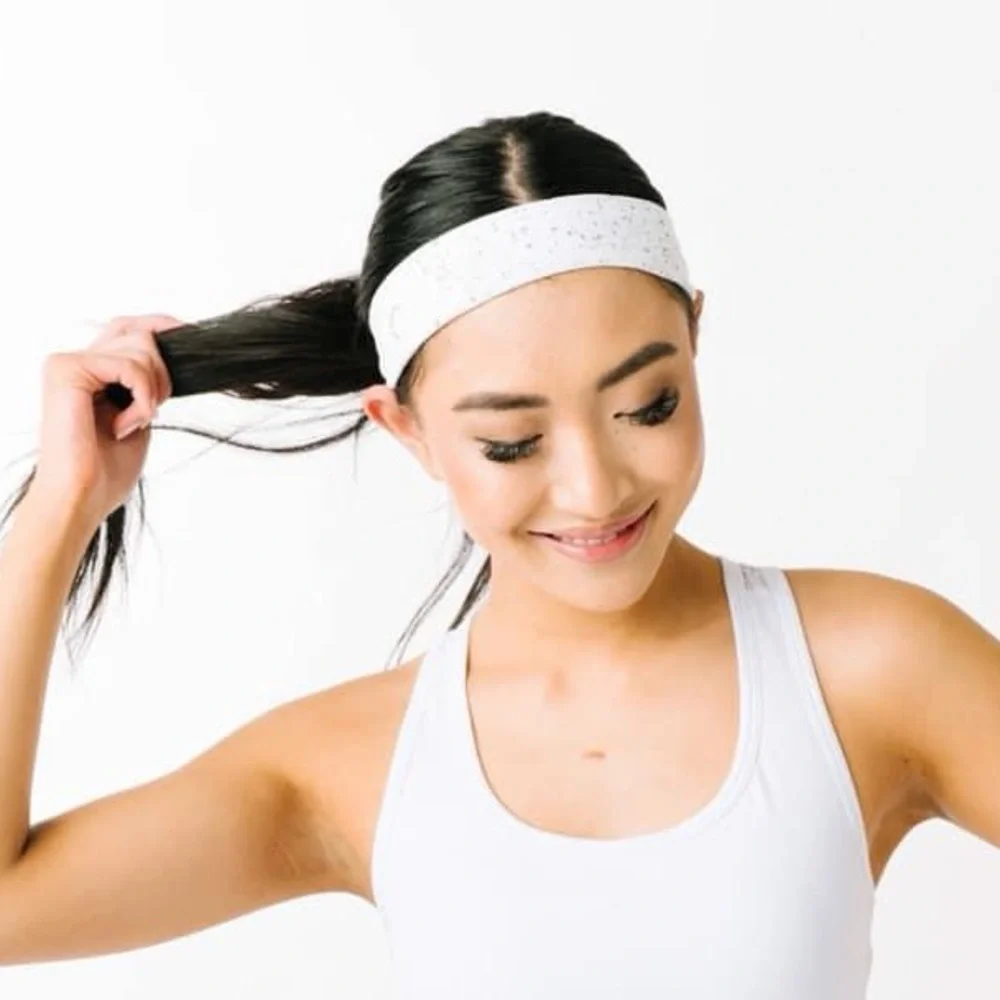 ZYIA White Reflective Light n Tight Headband 676 NWT - Picture 3 of 13